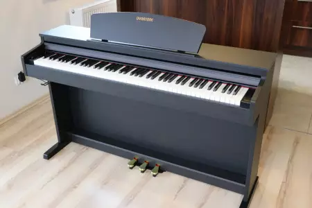 پیانو دایناتون اس ال پی 210